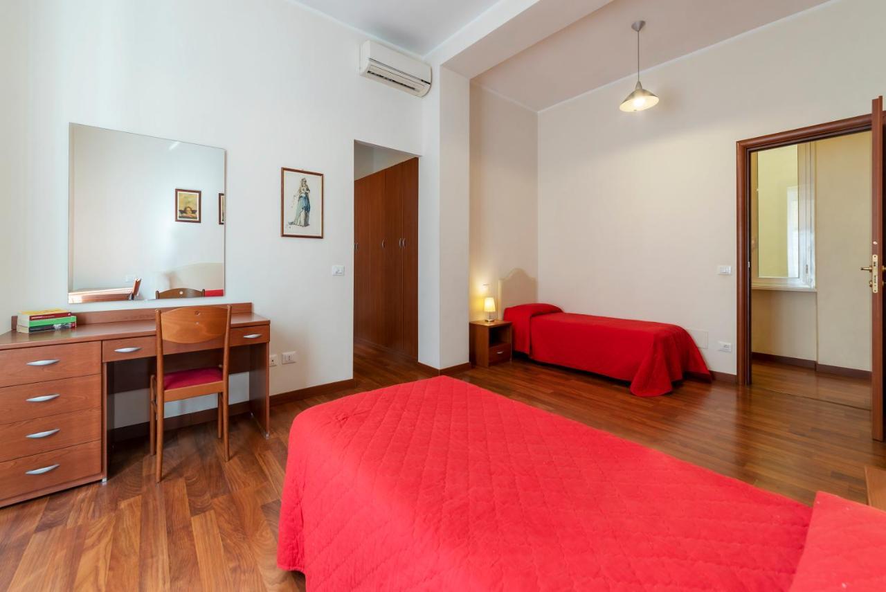 Piazza Re Di Roma Apartment Exterior photo